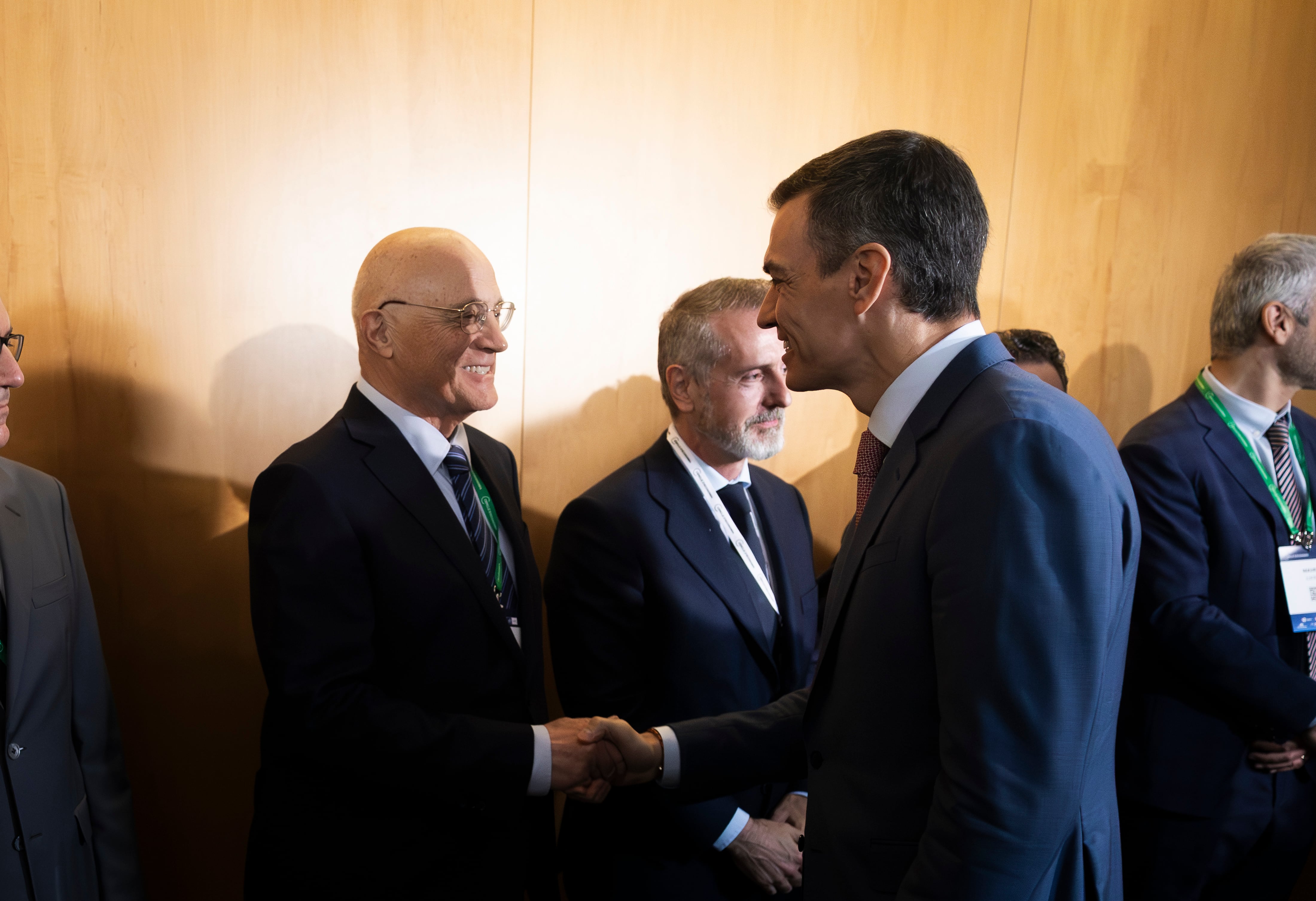 Claves | Así será la inusual consulta pública que lanza Sánchez para decidir el futuro de la opa del BBVA al Sabadell