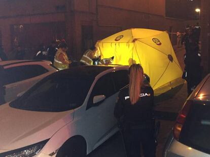 Hospital de campaña montado por el Samur para atender a la víctima.