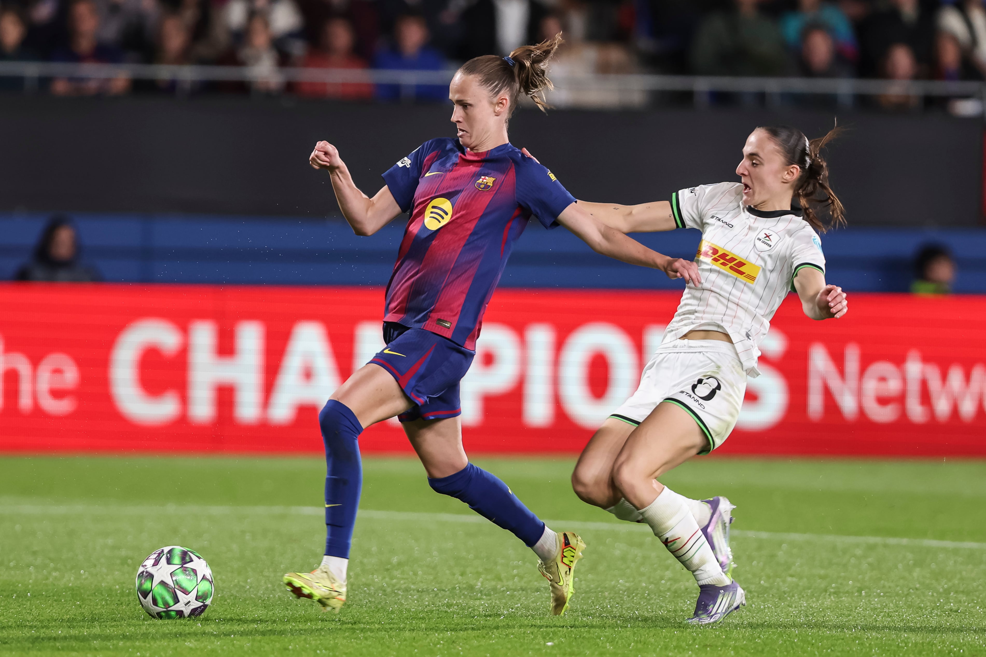 El Barça disfruta con la vista puesta en el clásico