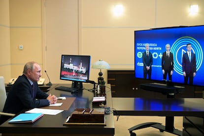 Putin durante uma videoconferência na quinta-feira passada.