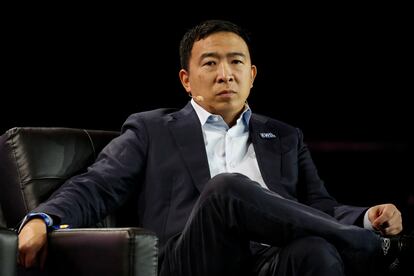 El millonario Andrew Yang, durante la conferencia Bitcoin 2022 en el centro de convenciones de Miami Beach, el 7 de abril.