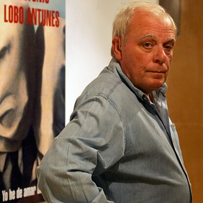 El escritor António Lobo Antunes, ayer en Madrid.