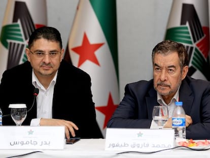 Miembros de la Coalición Nacional Siria reunidos hoy en Estambul.