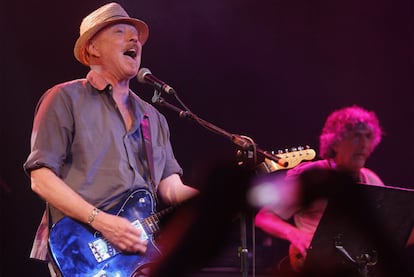 El argentino Sergio Makaroff durante el concierto que conmemoró los 200 años de independencia de su país.