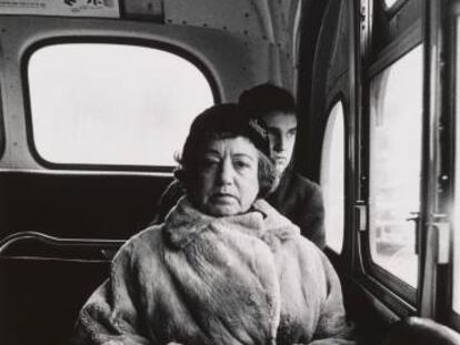 La obra &#039;Lady on a bus&#039;, tomada por la fot&oacute;grafa en Nueva York en 1957.