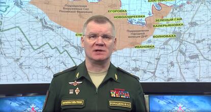 Russian Defence Ministry spokesman Igor Konashenkov holding a briefing. 