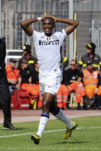 Samuel Eto'o, tras marcar el gol de la victoria en Cagliari.