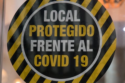 Un local que acredita estar protegida contra la covid-19, en Madrid.