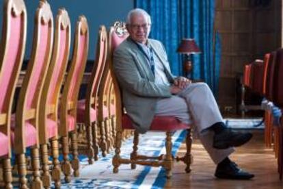 El expresidente del Parlamento Europeo, Josep Borrell, posa tras su intervención en un curso la pasada semana en la Universidad Internacional Menéndez Pelayo de Santander (UIMP).