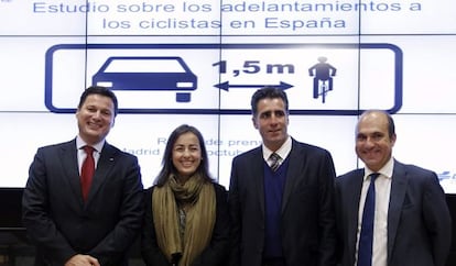 Mar&iacute;a Segu&iacute;, junto a Miguel Indurain, durante la presentaci&oacute;n del estudio.