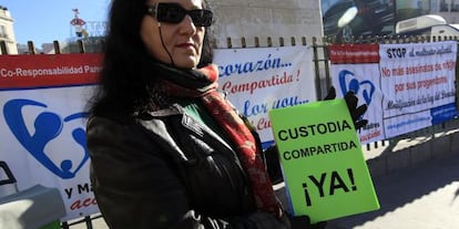 Una concentración en Madrid para pedir la custodia compartida, en 2011.