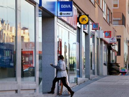 Sucursals de diversos bancs a Madrid.