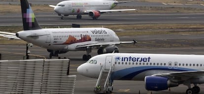 Aviones de Interjet, Volaris y VivaAerobus.