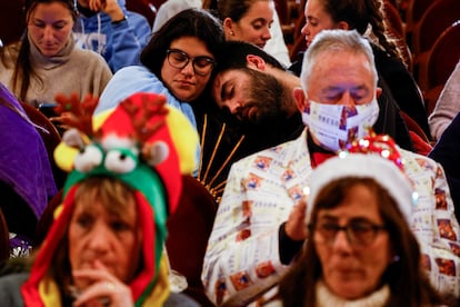 Público asistente al sorteo celebrado en el Teatro Real de Madrid.  