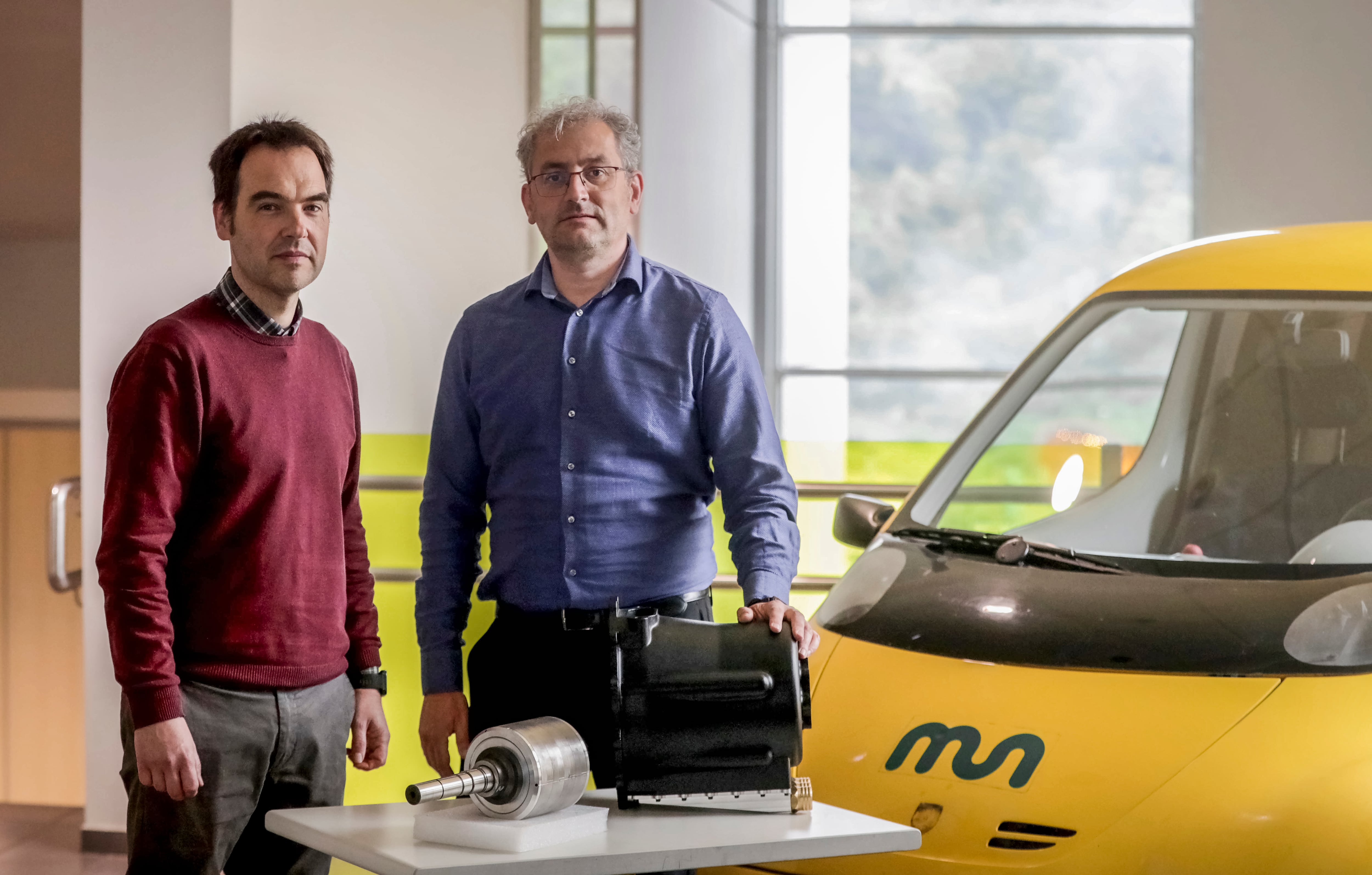 Dos españoles diseñan el motor del futuro coche eléctrico europeo: más ligero y potente, reciclable y con menos tierras raras
