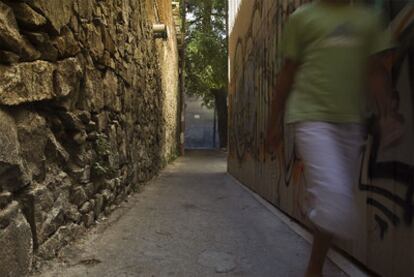 El enigmático corredor sin nombre que sale de la calle de Sant Feliu de Guixols de Sants.