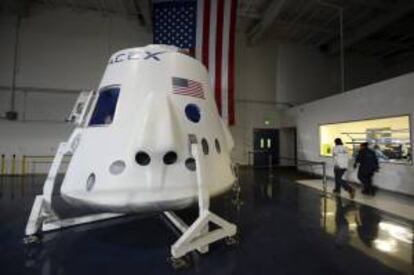 La nave Dragon ha traído de vuelta a la Tierra unos 770 kilos de material, después de partir el 7 de octubre del Centro Espacial Kennedy, en Florida, con unos 500 kilos de suministros para los astronautas de la EEI. EFE/Archivo