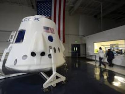 La nave Dragon ha traído de vuelta a la Tierra unos 770 kilos de material, después de partir el 7 de octubre del Centro Espacial Kennedy, en Florida, con unos 500 kilos de suministros para los astronautas de la EEI. EFE/Archivo