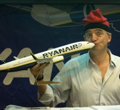 Michael O'Leary en una rueda de prensa en 2007 en Barcelona