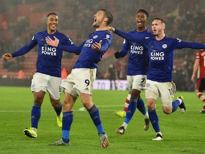 Vardy celebra uno de los goles del Leicester.