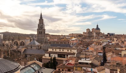 Una fotografía panorámica del casco antiguo de Toledo, en Castilla-La Mancha.