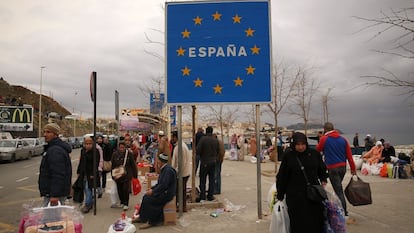 Ambiente en la frontera entre Ceuta y Marruecos, en enero de 2023.