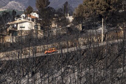 Las urbanizaciones Montepino y Montesol afectadas por el incendio urbano forestal de Llutxent, en Gandía.