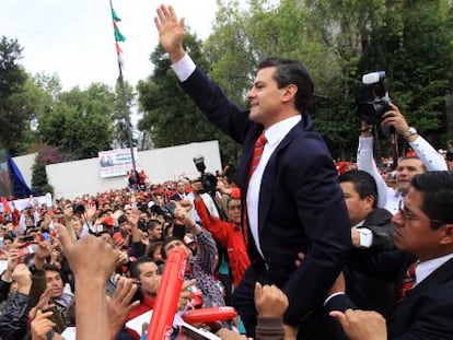 Enrique Peña Nieto, del PRI, tras anunciar en noviembre su candidatura en México.