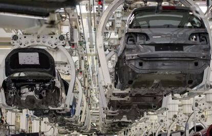 Línea de ensamblaje de los modelos Tiguan y Touran de Volkswagen