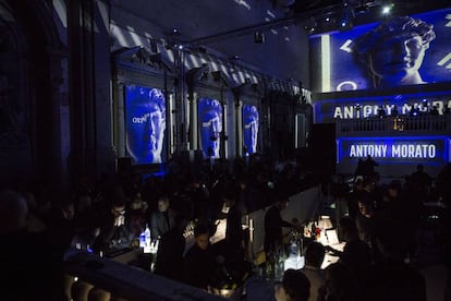 El interior del Auditorium de Santo Stefano al Ponte (Florencia) durante la presentación de la nueva colección de Antony Morato.