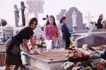 Pedro Almodóvar ha retratado las costumbres de los pueblos manchegos en su cine. En la película, una escena de 'Volver' (2006).