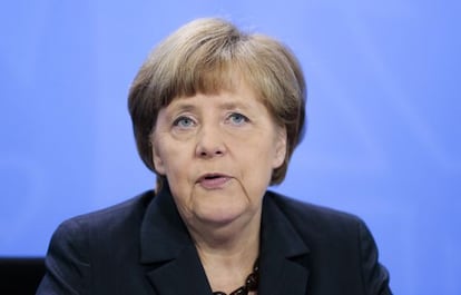 A chanceler Angela Merkel se re&uacute;ne com governadores.