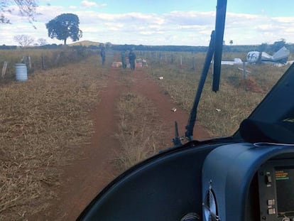 Foto cedida pela PM de Goiás do momento da apreensão.