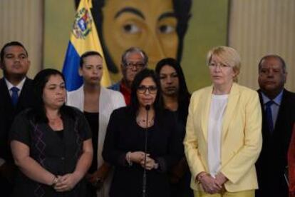 La ministra de Exteriores de Venezuela, Delcy Rodr&iacute;guez, en la rueda de prensa celebrada en Caracas.