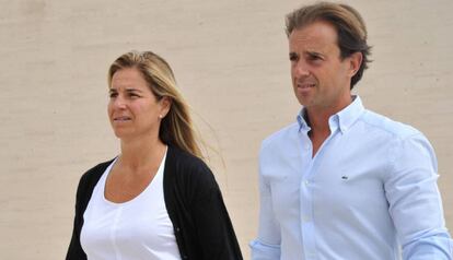 Arantxa Sánchez Vicario y Josep Santacana, en una imagen de archivo. 
 