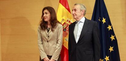 Mar&iacute;a Fern&aacute;ndez, vicepresidenta de la CNMC y Jos&eacute; Mar&iacute;a Mar&iacute;n, presidente, en su toma de posesi&oacute;n