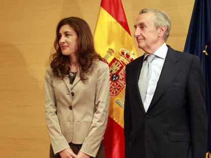 Mar&iacute;a Fern&aacute;ndez, vicepresidenta de la CNMC y Jos&eacute; Mar&iacute;a Mar&iacute;n, presidente, en su toma de posesi&oacute;n