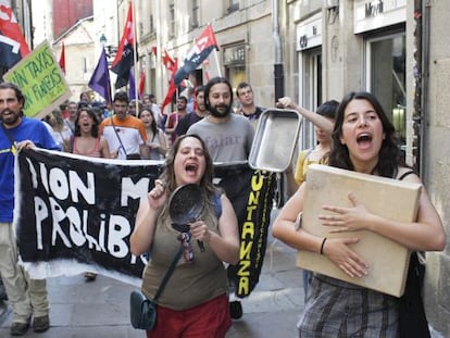 Protesta contra la ordenanza ayer en Santiago 