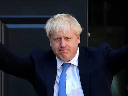 Boris Johnson, a su llegada a la sede 'tory' en Londres, este martes.