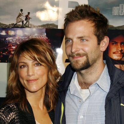 <p>Bradley Cooper tan solo estuvo casado cuatro meses con la actriz y bailarina Jennifer Esposito. El matrimonio se disolvió en 2007.</p> <br> <p> <p>“Fue simplemente algo que pasó. Lo bueno es que los dos nos dimos cuenta… a veces simplemente te das cuenta. Simplemente no estaba bien”, contó en una ocasión el intérprete al periodista Howard Stern.</p> <br> <p>