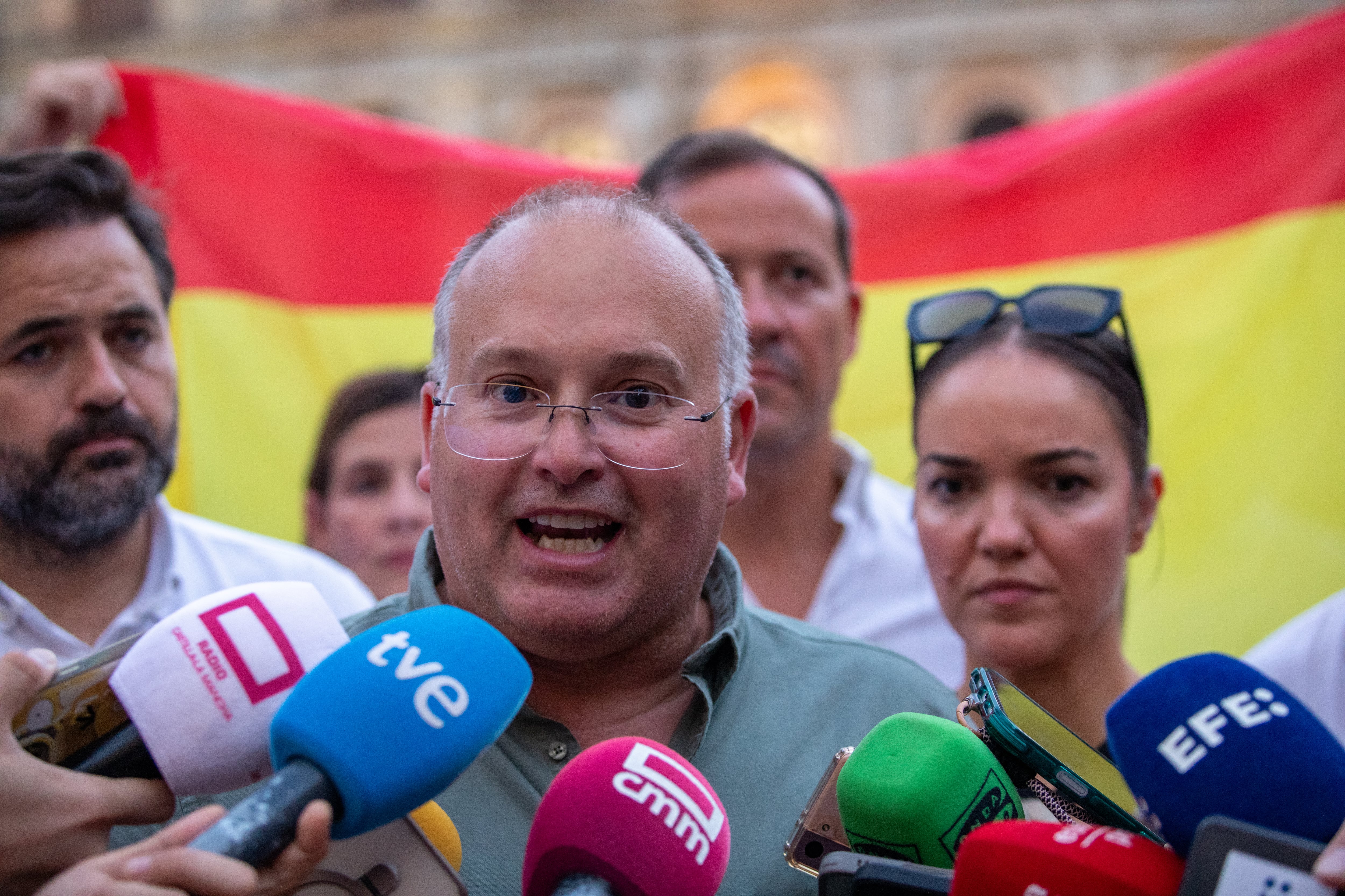 Tellado carga contra Robles y la acusa de cinismo por su actitud en el Congreso