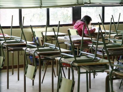 Aulas como esta del colegio Ermita del Santo se quedaron ayer vacías durante la segunda jornada de huelga en la educación.