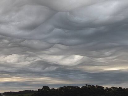 Fotografía facilitada por la OMN de una nube asperitas.