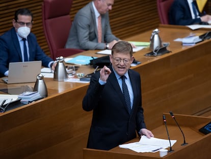 El president de la Generalitat valenciana, Ximo Puig, durante su intervención en las Cortes valencianas.