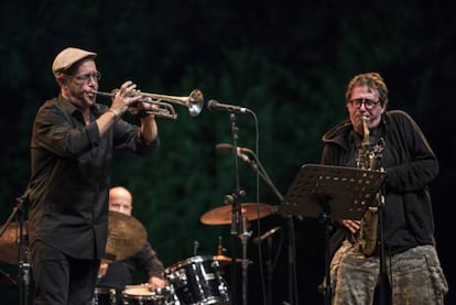 John Zorn (derecha) y Dave Douglas, en el concierto del Masada Quartet.