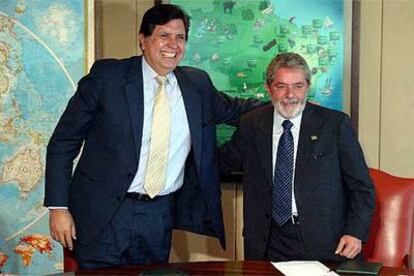 El presidente electo de Perú, Alan García (izquierda), y Lula, ayer en el palacio presidencial de Brasilia.
Geraldo Alckmin.