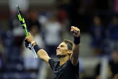 Rafael Nadal celebra la victoria frente a Taro Daniel.