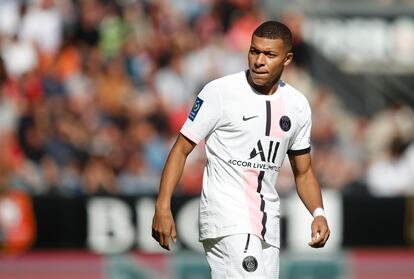 Kylian Mbappé durante el partido contra el Rennes.