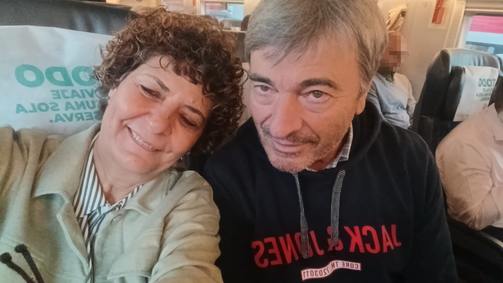 Antonio despertó entre los hierros del tren e intentó proteger a su mujer: “Quería cubrirla con mis brazos, pero no podía moverlos”
