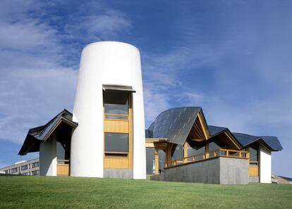 El centro Maggie Ninewells Hospital, en Dundee (Escocia), un diseño donado por Frank Gehry.
